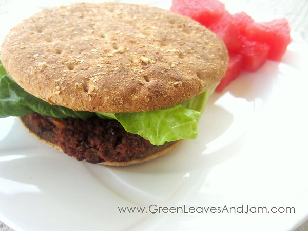 Chipotle Black Bean Burgers. GreenLeavesAndJam.com