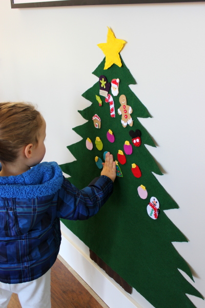 Children's Felt Christmas Tree. GreenLeavesAndJam.com